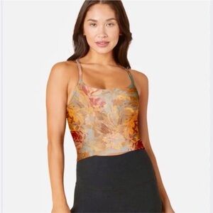 NWOT Beyond Yoga Spacedye Floral Wallpaper Tank